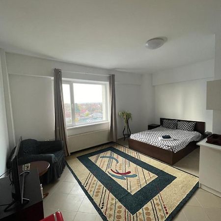 Luanaapartments# 40B โอโตเปนี ภายนอก รูปภาพ